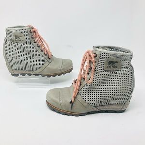 SOREL Women's US Size 9 Dove Gray 1964 PDX Premium Wedge Pink Lace-up Boots